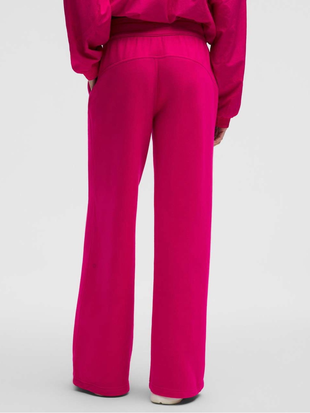 Lululemon Scuba Mid-Rise Wide-Leg Pant in
Passionate Pink Size Large - Picture 2 of 10